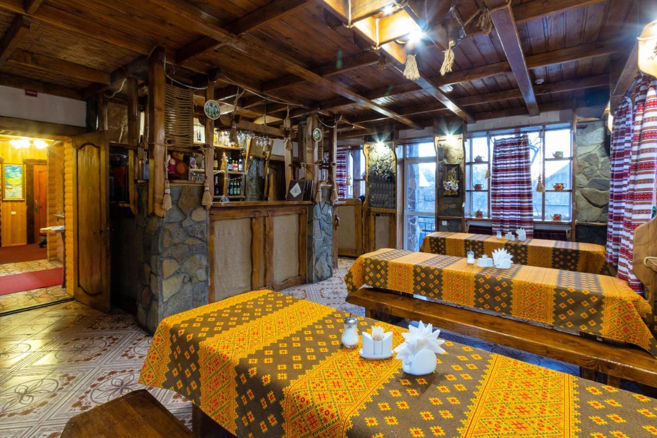 У Мар'Яни І Назара Hotel Yaremche Ngoại thất bức ảnh