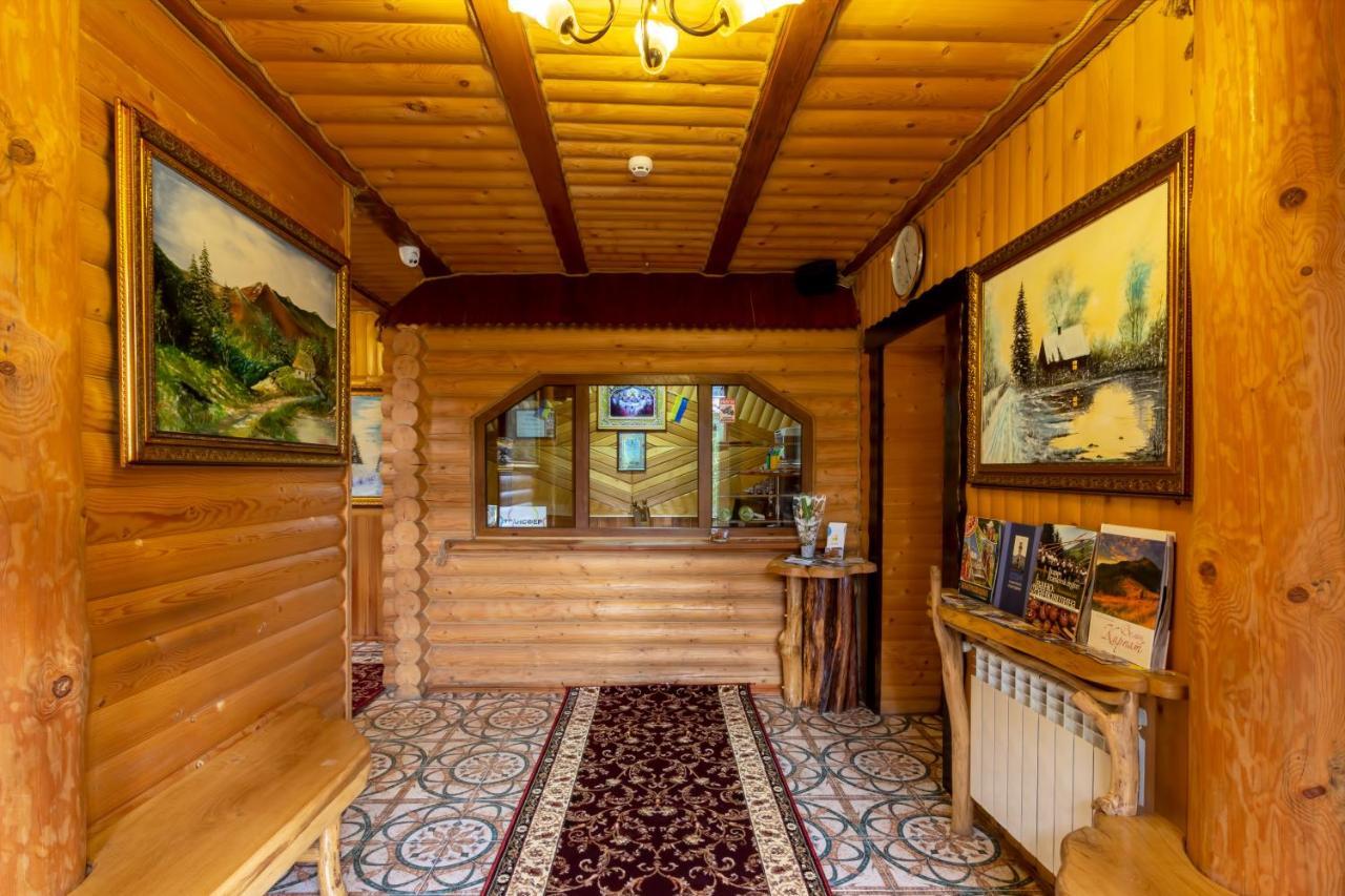 У Мар'Яни І Назара Hotel Yaremche Ngoại thất bức ảnh