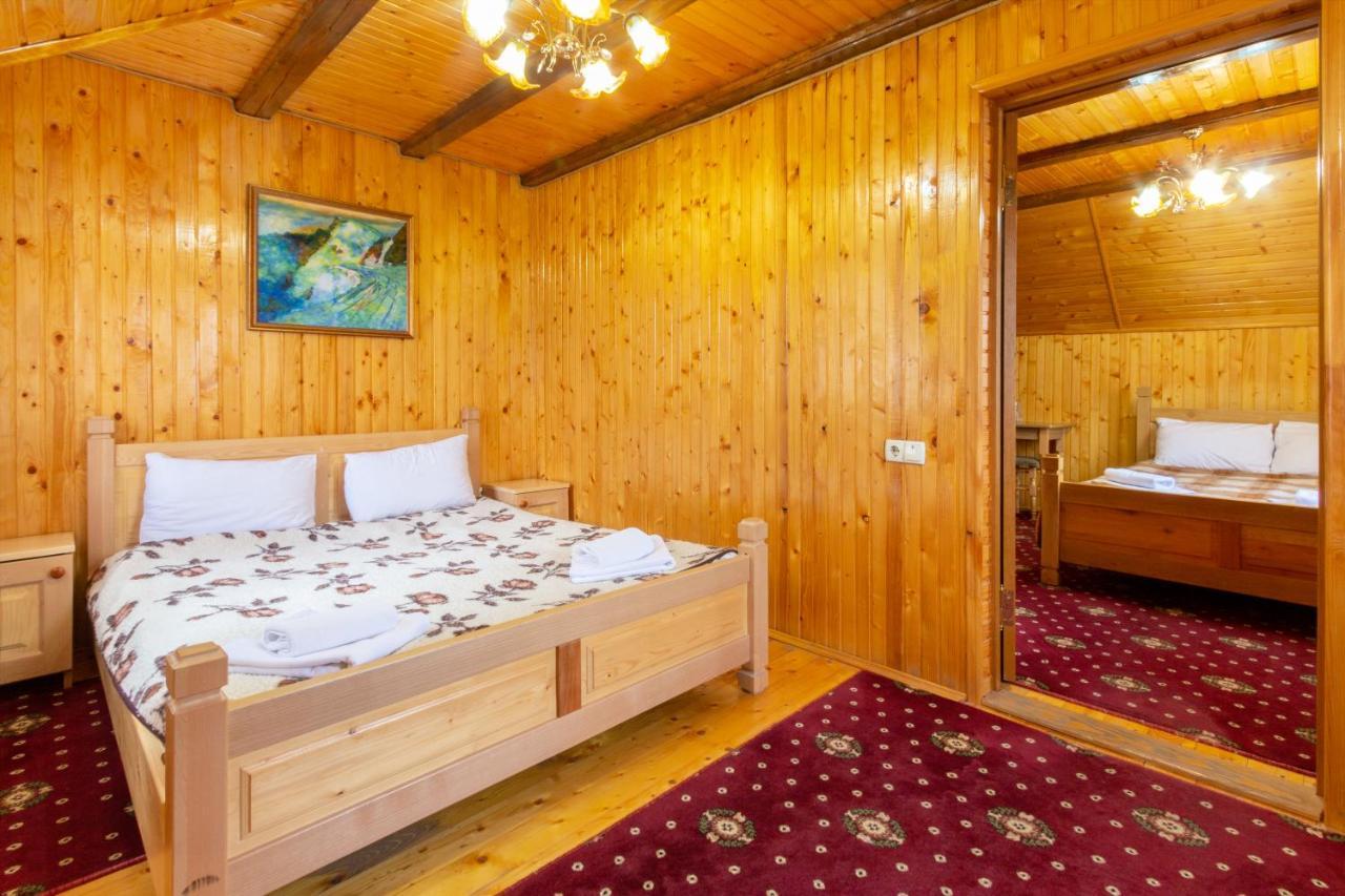У Мар'Яни І Назара Hotel Yaremche Ngoại thất bức ảnh